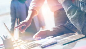 利用AIOps进行主机转型：更智能的运营，更高的投资回报率